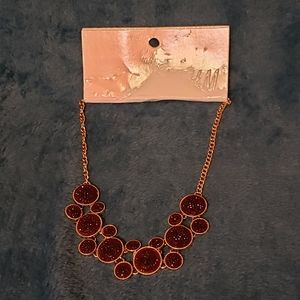 🌺 H&M statement necklace ☀️ summer sale!